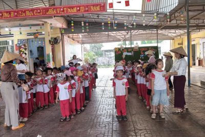 BÀI VIẾT HOẠT ĐỘNG TRẢI NGHIỆM THAM QUAN TRƯỜNG TIỂU HỌC